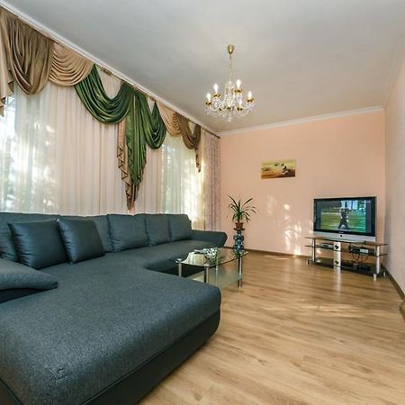 Two Bedroom Apartment On Liuteranska Street Kiev Extérieur photo